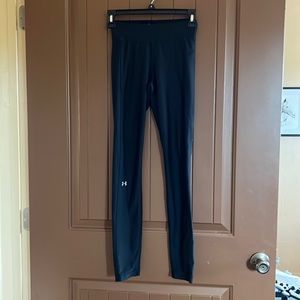 Under armour black leggings